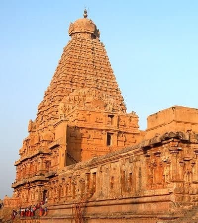 The vimana of the Brihadeeswarar temple at Thanjavur in late afternoon light
